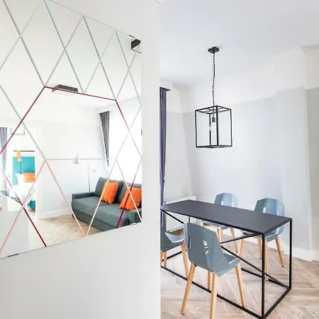 Victoria By Oneapartments *