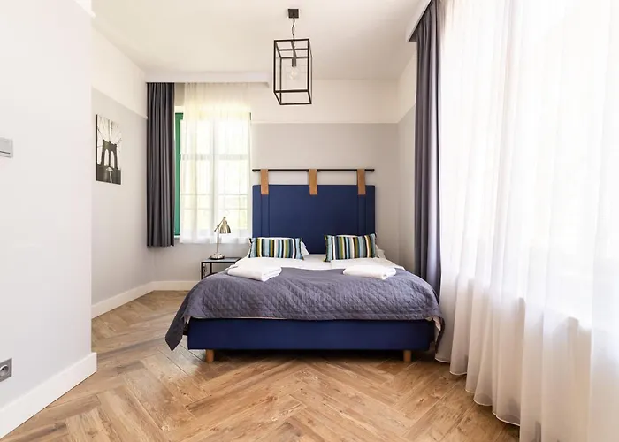 Victoria By Victus *